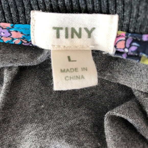 Elevated Grey T-shirt with Velvet Flocked Sleeves - Picture 6 of 8